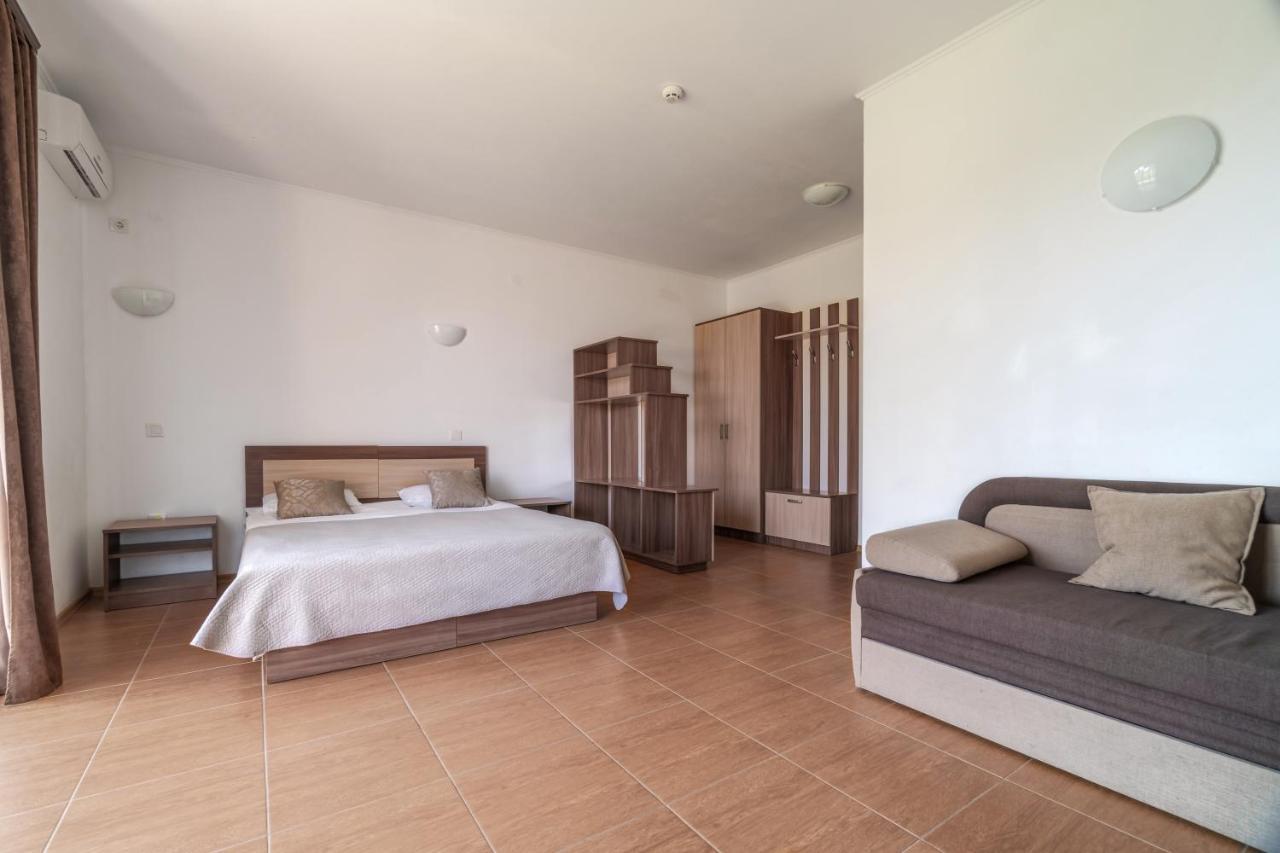Пальмира Hotel Kobleve Buitenkant foto